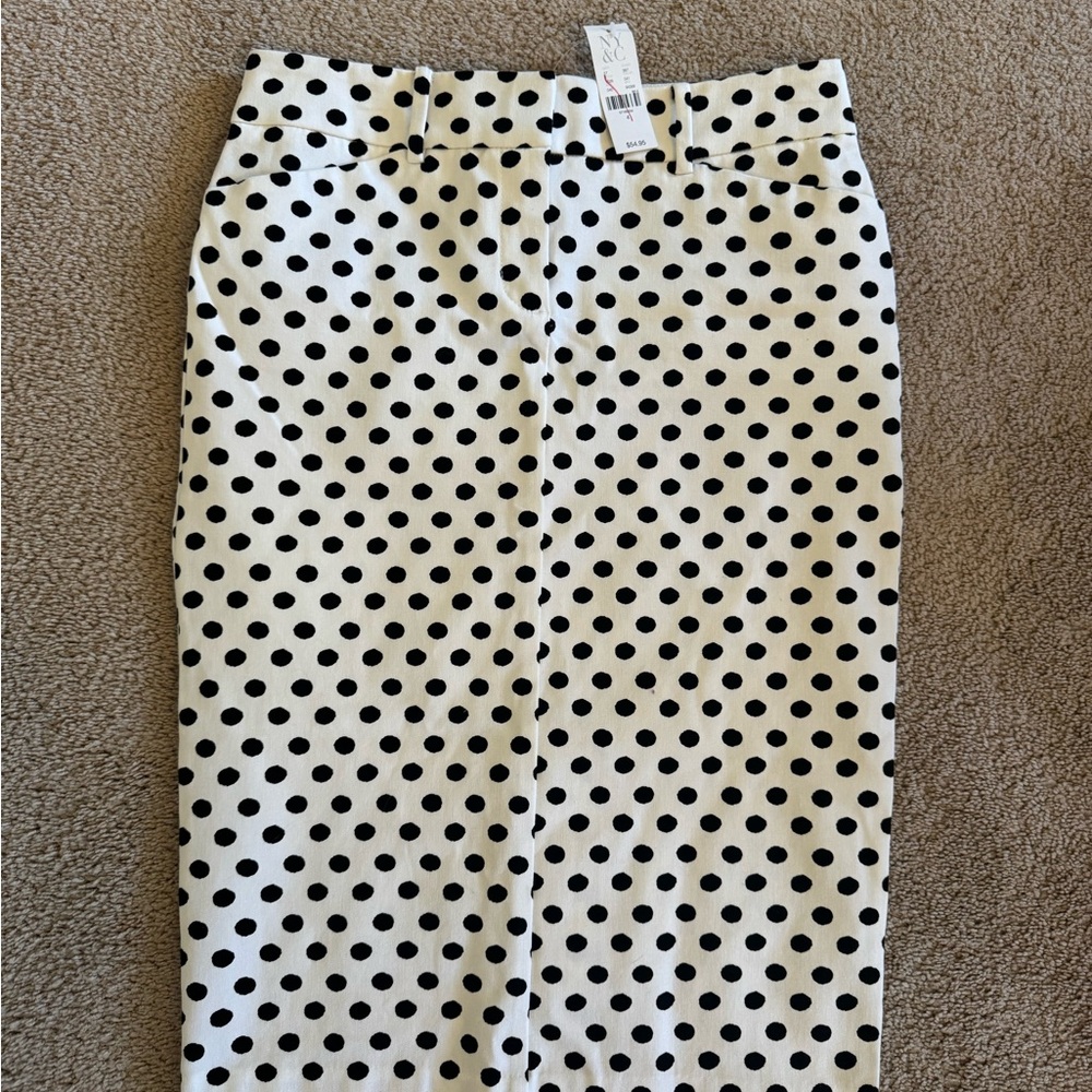 New York and Company NWT- skirt size 4